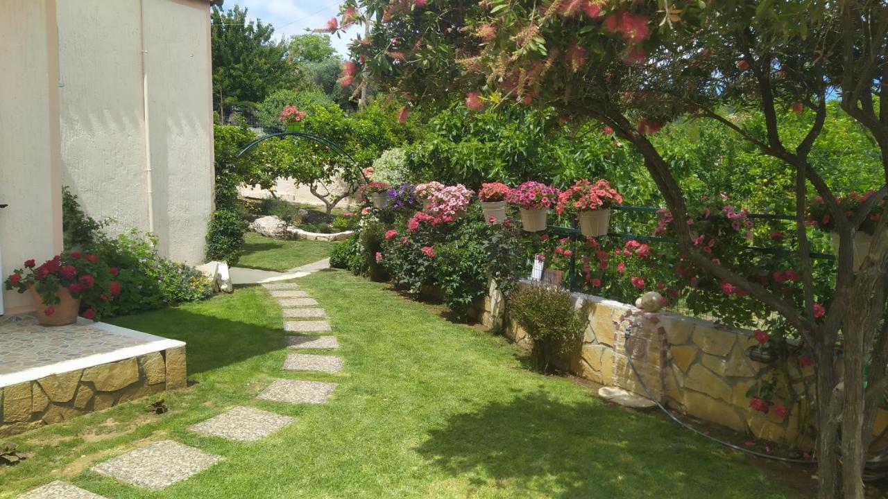 Summer Village House Popi Kanakades Екстер'єр фото